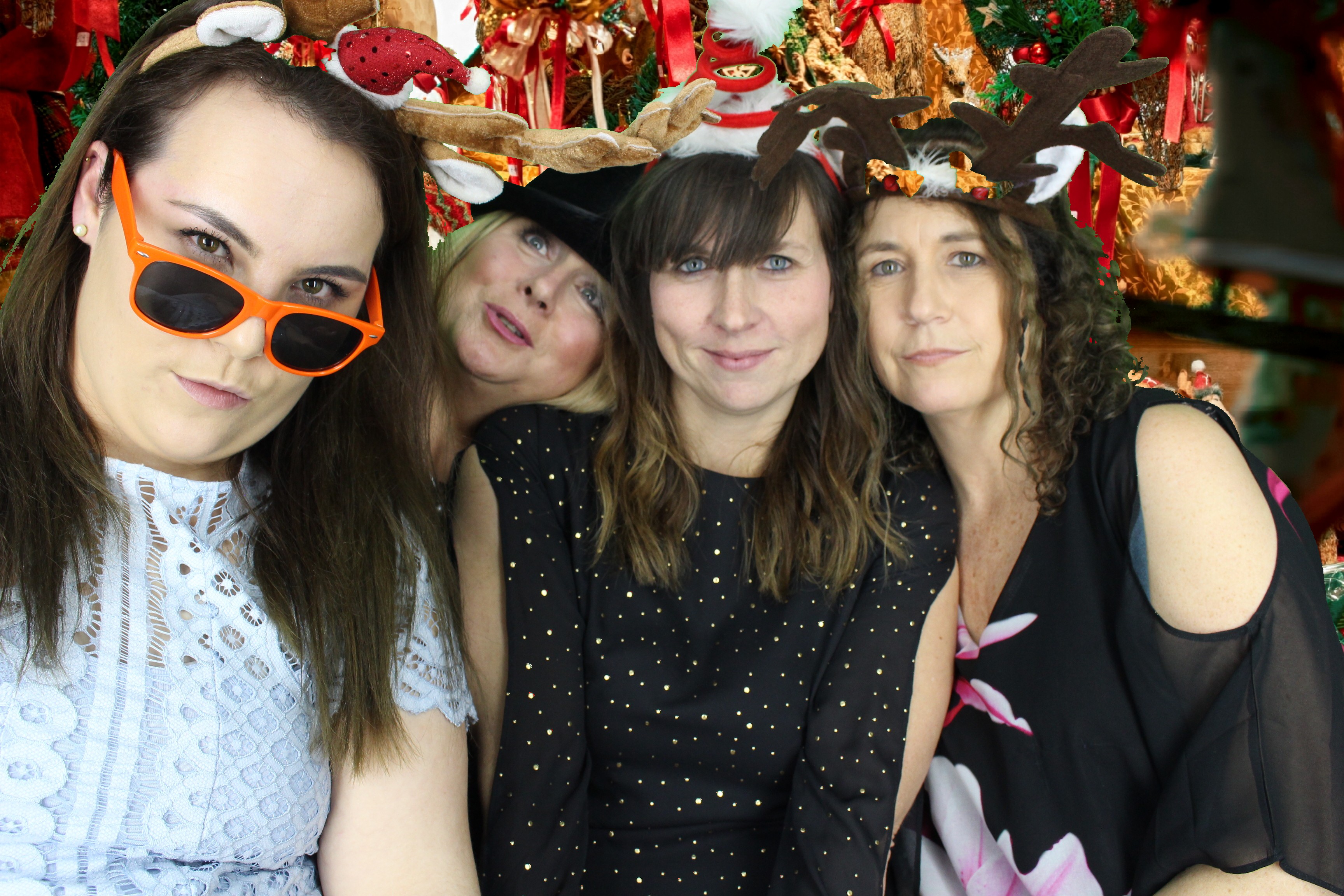 Aster Christmas Party  | View more photos from the event at gallery.myphotoboothexperience.co.uk/u/MyPhotoBoothExperienceLtd/Aster-Christmas-Party